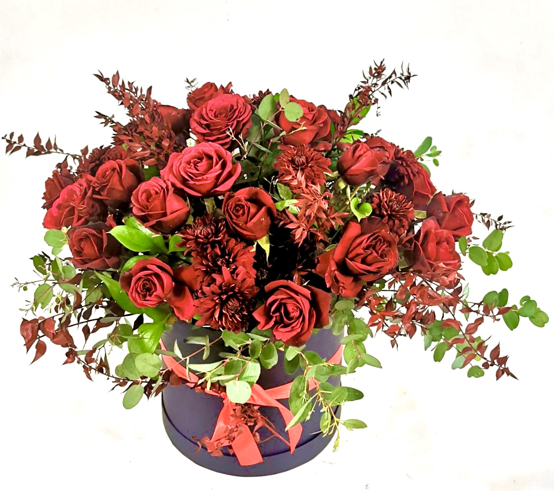 Send red roses to Lebanon Beirut Buy flowers online