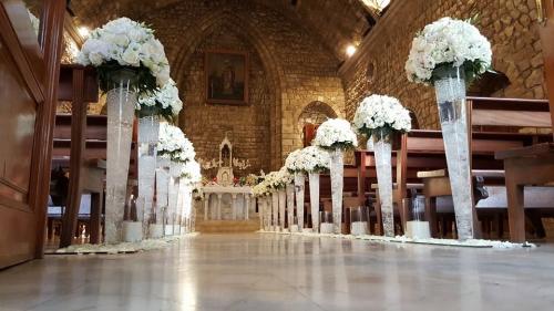 wedding-flowers-bride-bouquets-flower-zone-fanar-lebanon 16